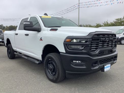 New 2025 RAM 2500 Tradesman AWD/4WD image 3