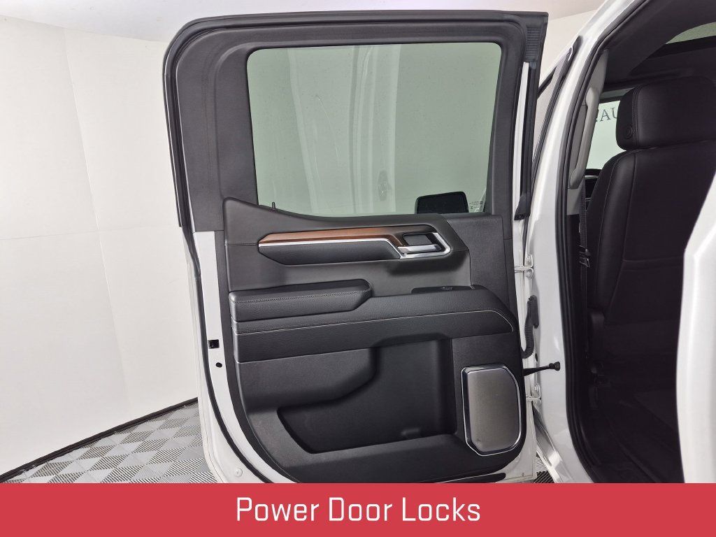 Used 2024 GMC Sierra 1500 Denali AWD/4WD image 32