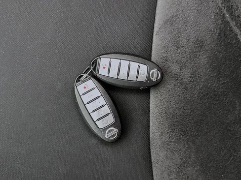 Used 2023 Nissan Sentra SR w/ Trunk Package image 24