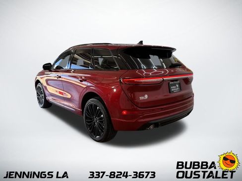 Used 2025 Lincoln Corsair Premiere w/ Equipment Group 101A image 3