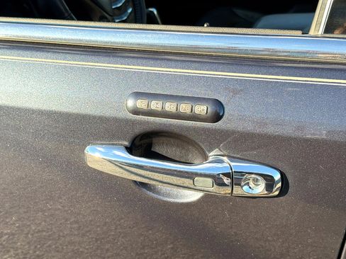 Used 2014 Lincoln MKX AWD w/ Equipment Group 102A image 78