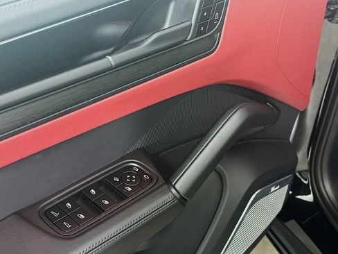Certified 2025 Porsche Cayenne GTS image 19