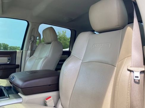 Used 2015 RAM 2500 Laramie w/ Convenience Group AWD/4WD image 17