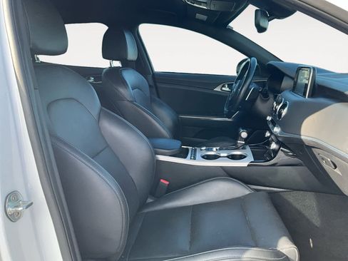 Used 2021 Kia Stinger GT image 17