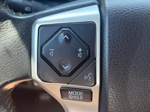 Used 2021 Toyota Tundra Platinum AWD/4WD image 26