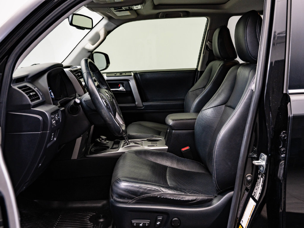 Used 2019 Toyota 4Runner Limited AWD/4WD image 22