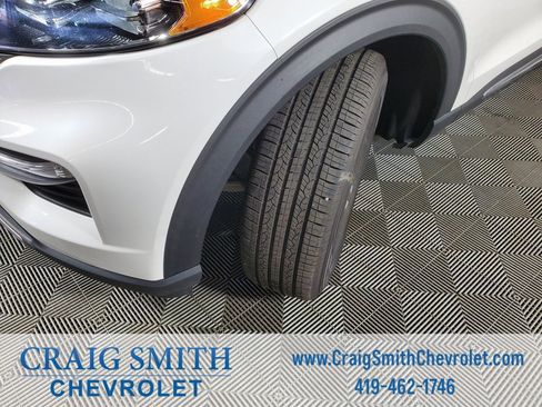 Used 2022 Ford Explorer XLT w/ Equipment Group 202A image 33