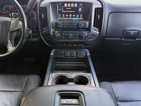 Used 2017 GMC Sierra 1500 SLT AWD/4WD image 7