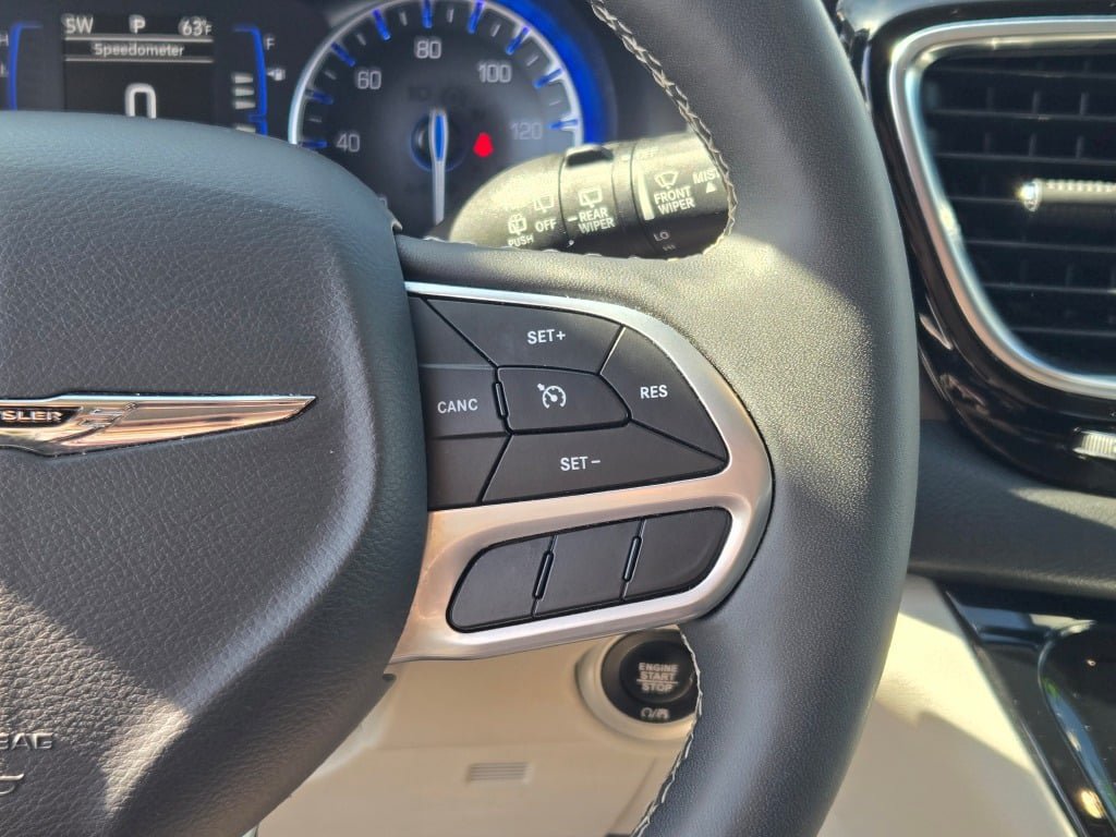 Used 2024 Chrysler Voyager LX FWD image 29