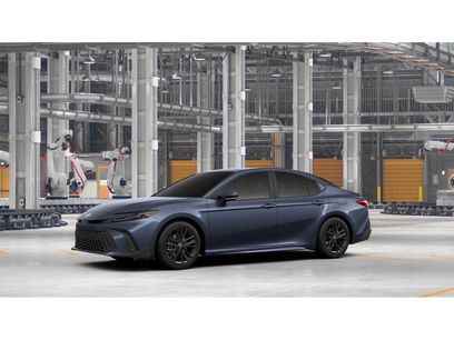 New 2026 Toyota Camry SE w/ Convenience Package