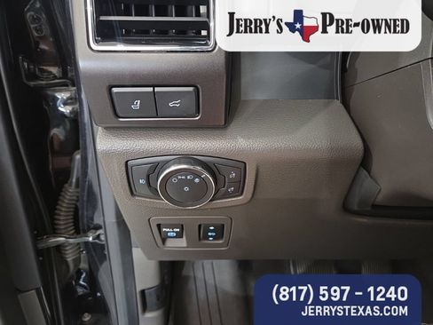Used 2021 Ford Expedition Limited RWD image 13