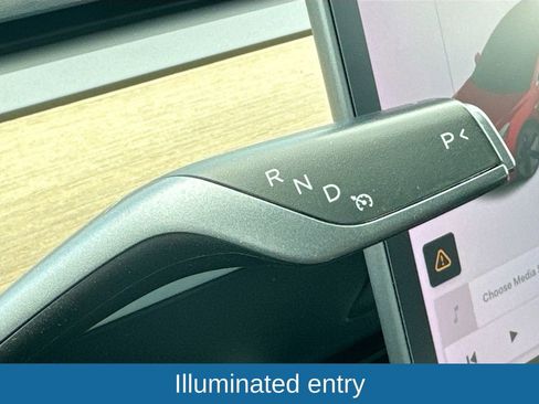 Used 2018 Tesla Model 3 Long Range image 13