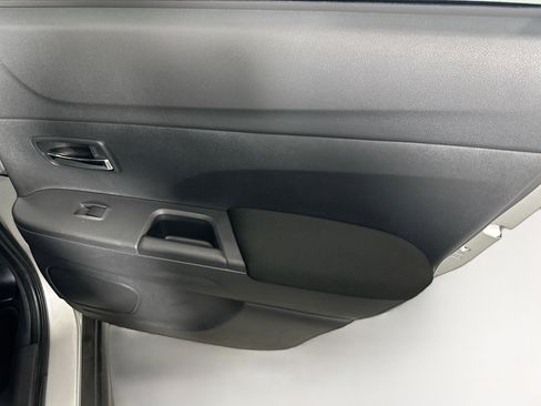 Used 2025 Mitsubishi Outlander Sport ES image 27