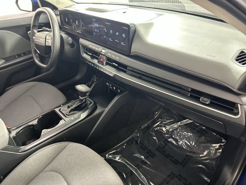 Used 2025 Kia K4 FWD image 27