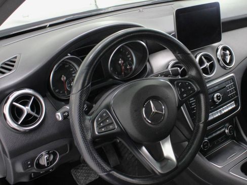 Used 2019 Mercedes-Benz GLA 250 image 32