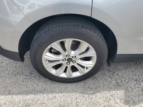 Used 2024 Ford Edge Titanium image 7