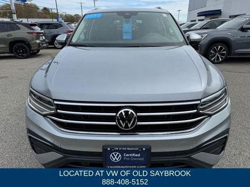 Certified 2023 Volkswagen Tiguan SE w/ Panoramic Sunroof Package AWD/4WD image 2