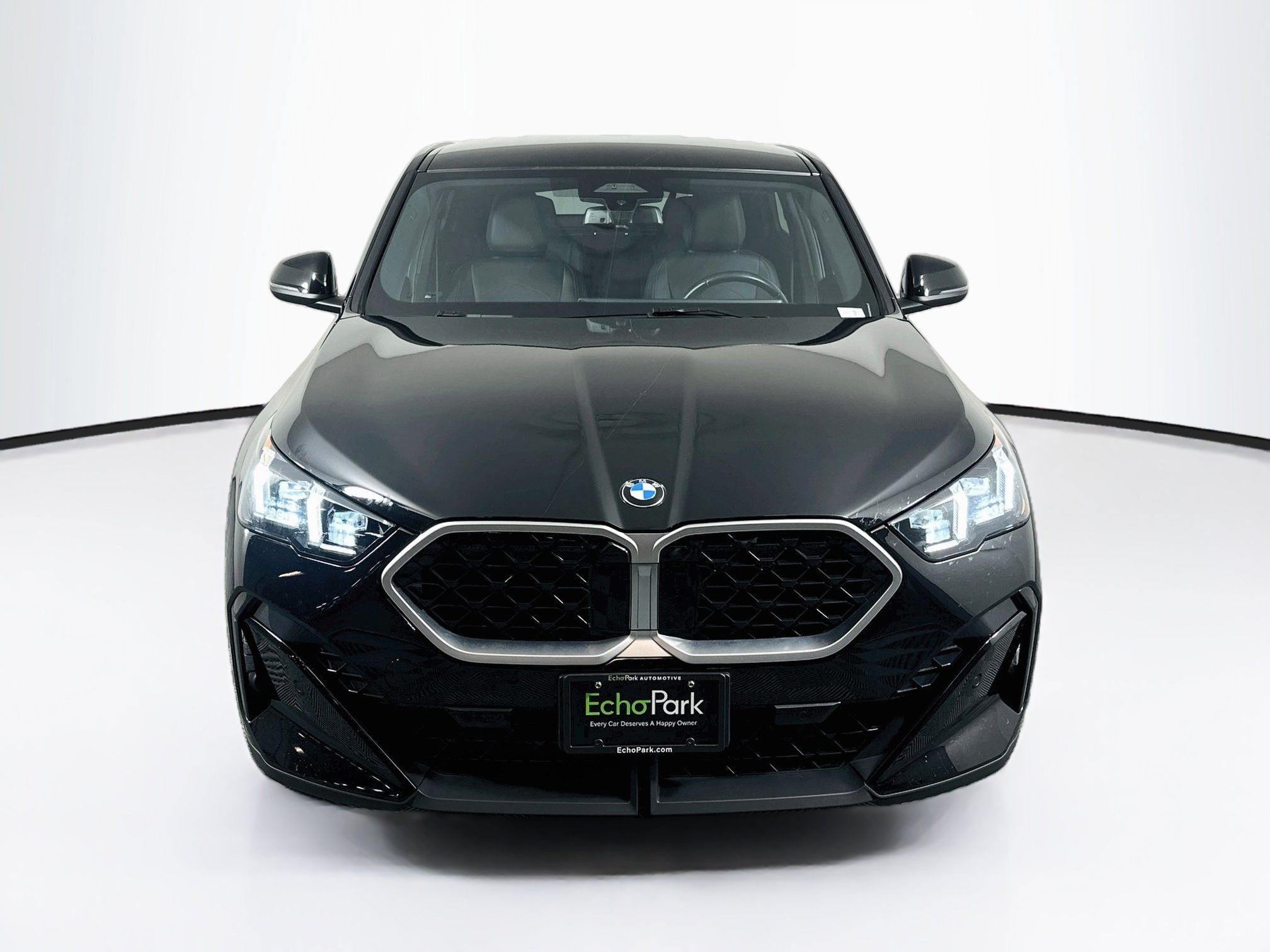 Used 2026 BMW X2 xDrive28i AWD/4WD image 2