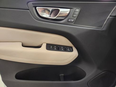 New 2026 Volvo XC60 B5 Plus w/ Protection Package Premier AWD/4WD image 23