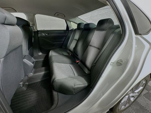 Used 2018 Honda Accord LX image 27