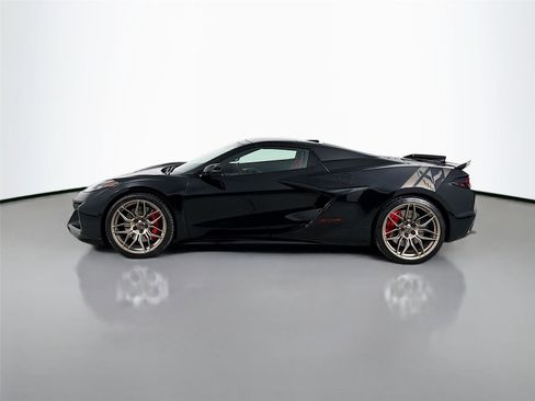 Used 2024 Chevrolet Corvette Z06 image 6