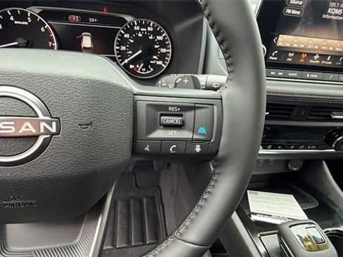 New 2026 Nissan Rogue SV image 28