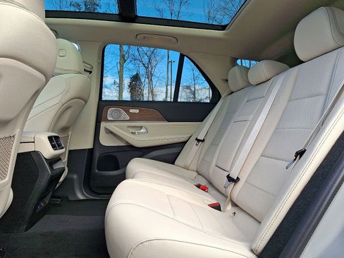 New 2026 Mercedes-Benz GLE 350 4MATIC image 6