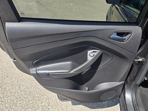 Used 2019 Ford Escape SEL AWD/4WD image 15