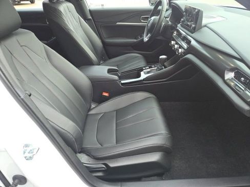 Used 2025 Acura Integra A-Spec FWD image 11