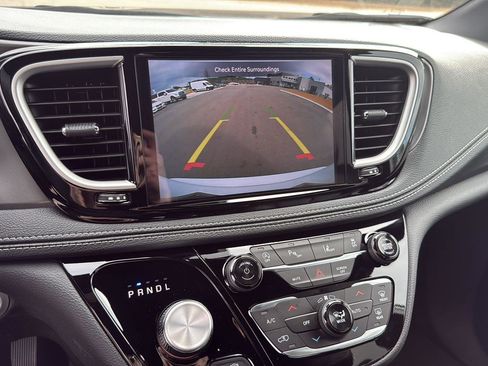 New 2026 Chrysler Pacifica Select w/ S Appearance Package image 20