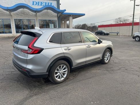 Used 2024 Honda CR-V EX image 3