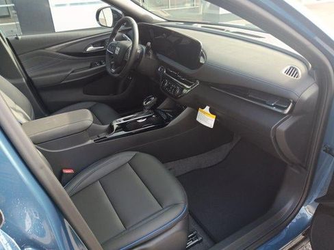New 2026 Buick Envista Sport Touring w/ Convenience I Package FWD image 18