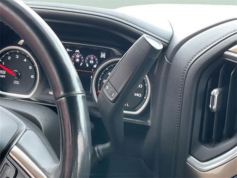 Used 2020 Chevrolet Silverado 1500 High Country image 18