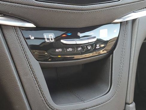 Used 2023 Cadillac XT5 Sportv w/ Technology Package AWD/4WD image 24