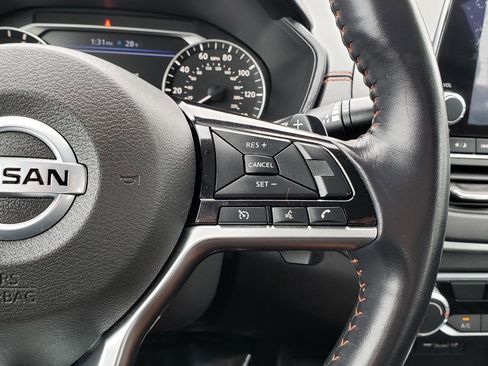 Used 2020 Nissan Altima 2.5 SR image 26