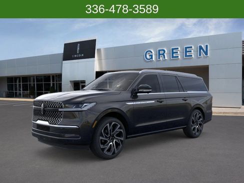 New 2026 Lincoln Navigator L Reserve AWD/4WD image 1