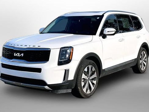Used 2022 Kia Telluride EX w/ EX Premium Package FWD image 3