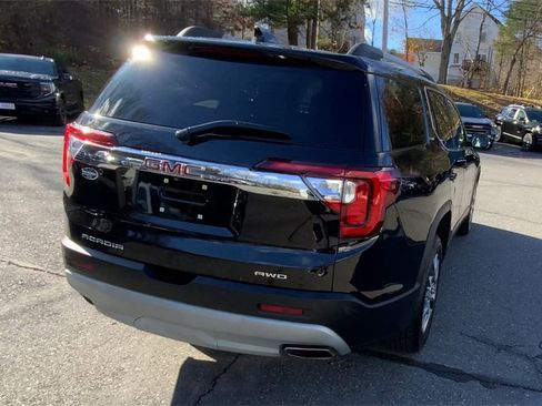 Used 2023 GMC Acadia SLT w/ Technology Package image 9