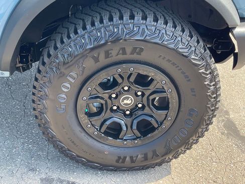Used 2023 Ford Bronco Wildtrak image 26