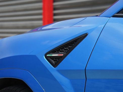 Used 2020 Lamborghini Urus AWD/4WD image 10