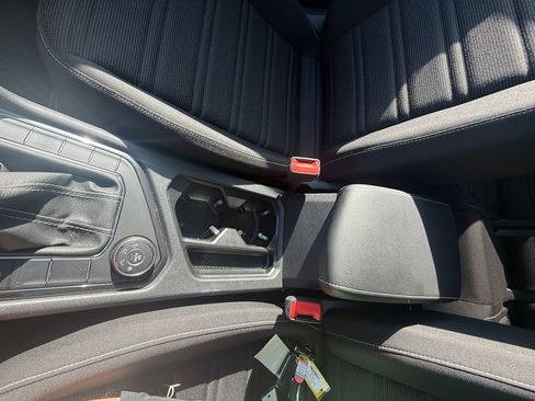 Used 2024 Volkswagen Tiguan S AWD/4WD image 32