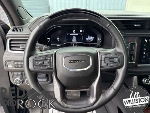 Used 2023 GMC Yukon XL Denali Ultimate AWD/4WD image 13