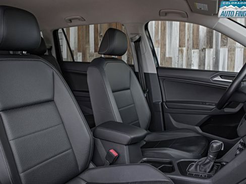 Used 2019 Volkswagen Tiguan SE FWD image 22