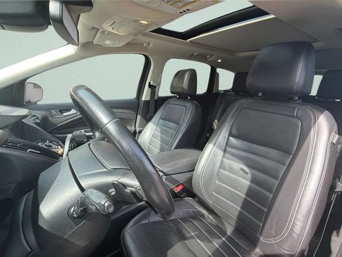 Used 2017 Ford Escape Titanium w/ Equipment Group 301A AWD/4WD image 26