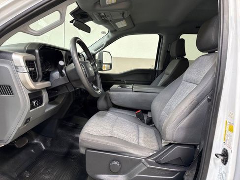 Used 2023 Ford F250 XL w/ FX4 Off-Road Package image 13