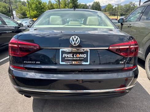 Used 2018 Volkswagen Passat 2.0T SE image 12