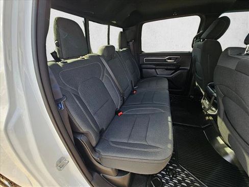 Used 2022 RAM 1500 Big Horn AWD/4WD image 18