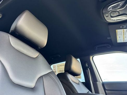 New 2026 Jeep Compass Limited AWD/4WD image 14
