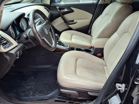 Used 2016 Buick Verano w/ Comfort Package FWD image 12