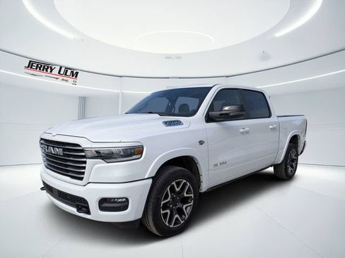 New 2026 RAM 1500 Laramie w/ Laramie Preferred Package AWD/4WD image 7